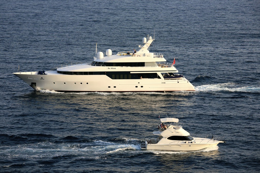 Oceanic Opulence: Cannes Yacht Leasing